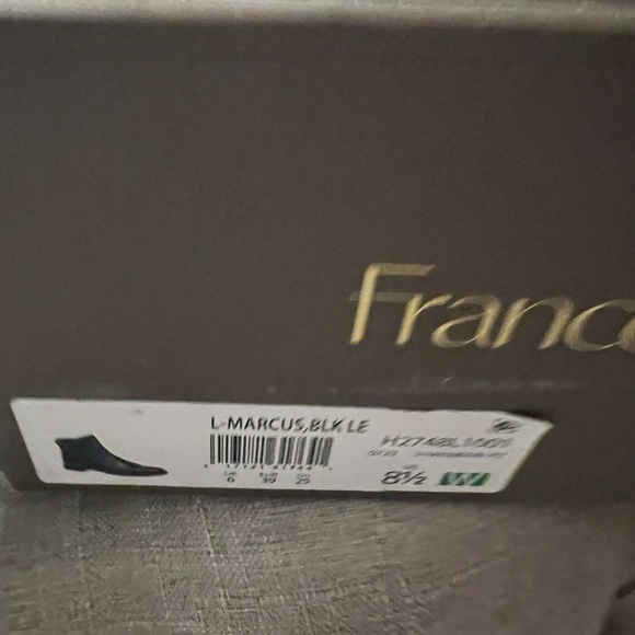 S46. NWT Franco Marcus Bootie Black Leather 8.5w Wide - Picture 8 of 8